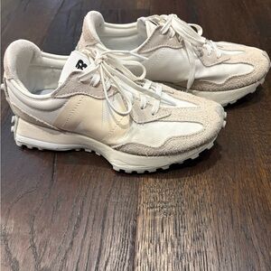 New Balance Women's 437 Shoes Size 6